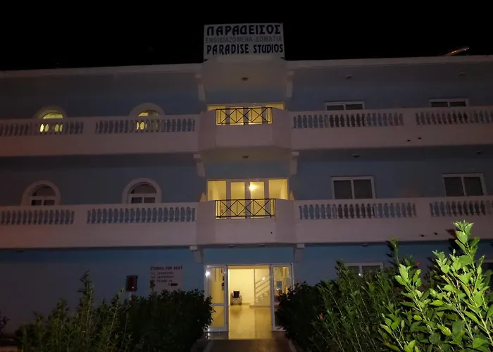 Apart-hotel Paradise 3*